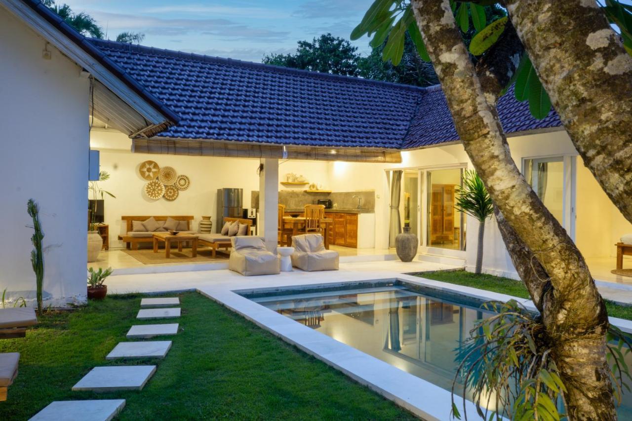 Villa Pagu Seminyak Esterno foto