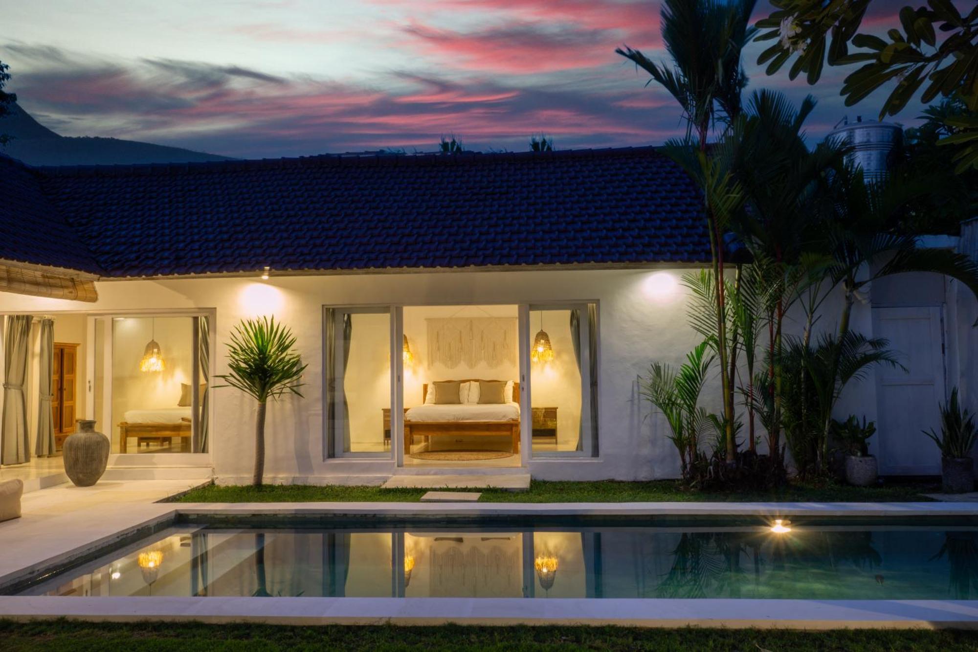 Villa Pagu Seminyak Esterno foto